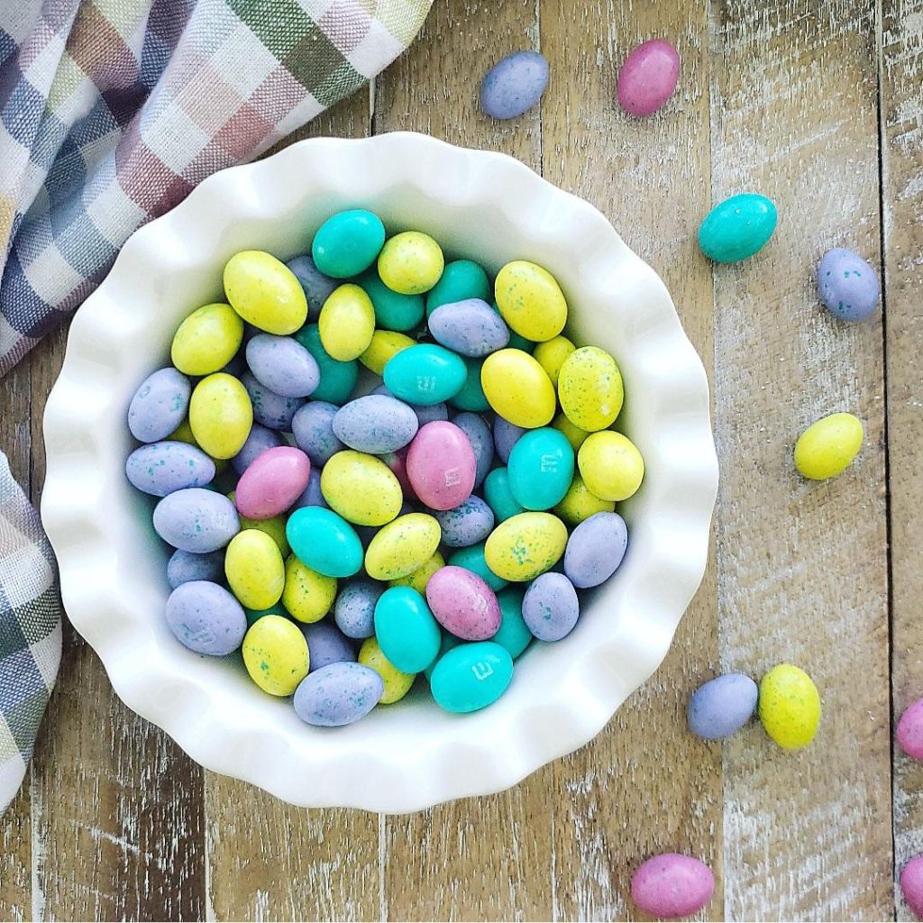 m&m easter blondies. eater candy in a bowl