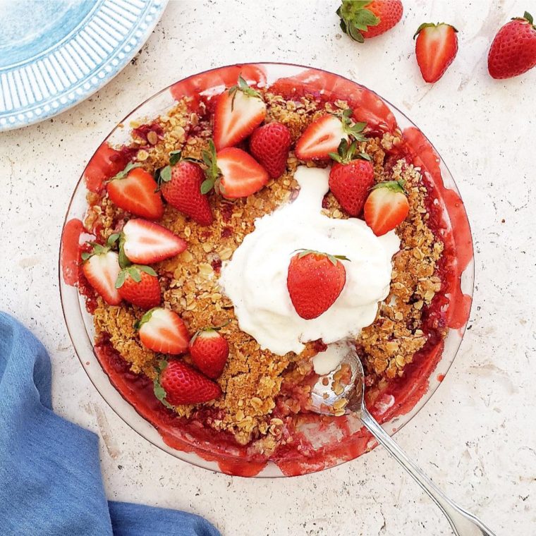 functional image strawberry crisp with ice cream