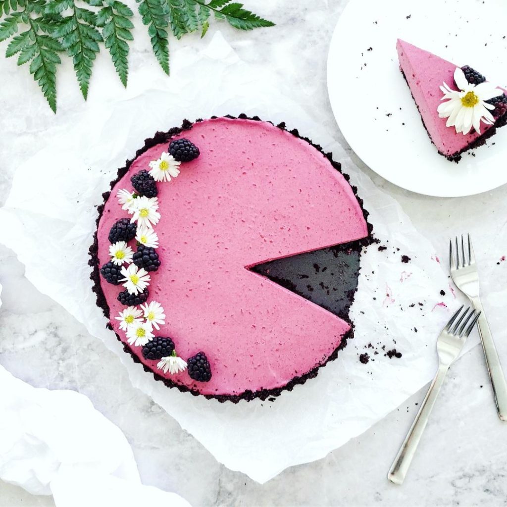 functional image no bake blackberry tart oreo crust one slice on a plate